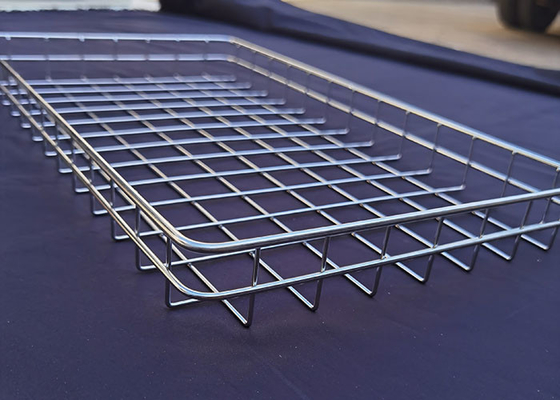 Un buon prezzo. Scaffalature a maglia di acciaio inossidabile 304 in linea