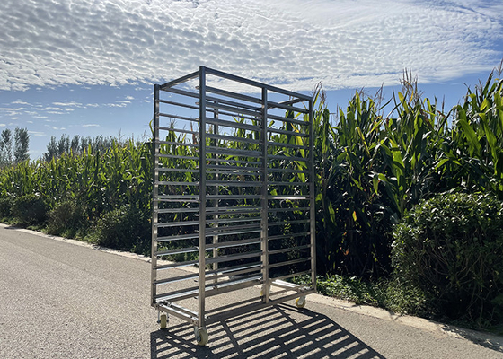 Un buon prezzo. Acciaio inossidabile 201 304 Utilizzo commerciale 15 Mensole Piattina di foglio / vassoi da forno Rack Disponibile pane alimentare Carrello da forno in linea