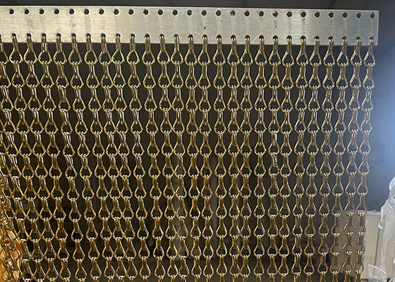 Un buon prezzo. Griglia in alluminio a doppio gancio catena di rete di metallo volante per ristorante in linea