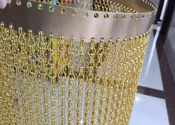 Un buon prezzo. Plain Woven Silver Black Gold Red Blue Aluminum Chain Link Mesh Wire Decorative Fence 2 mm in linea