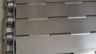 Nastro trasportatore di trucioli in lamiera metallica con maglie a catena in acciaio inossidabile per forno per biscotti, panetteria Anneali