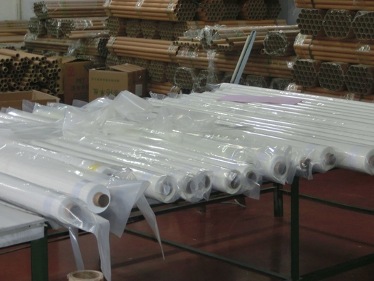 Un buon prezzo. Schermo di bullonatura 100% del poliestere del poliestere di FDA che stampa lunghezza della maglia 30m-100m in linea