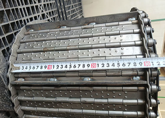 Convogliatore perforato in acciaio a guinzaglio CNC