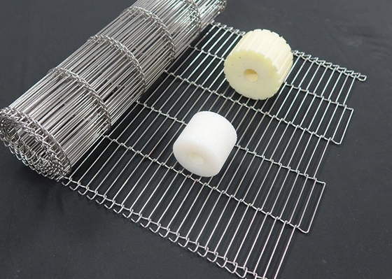 Un buon prezzo. S304 Collegamento a catena di cioccolato rete di filo in acciaio inossidabile scala piatta nastro trasportatore per fabbrica di pane in linea