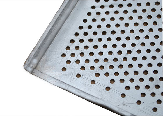 Vassoio di alluminio piano e perforato di cottura con altezza sollevata del vassoio dei bordi 20mm